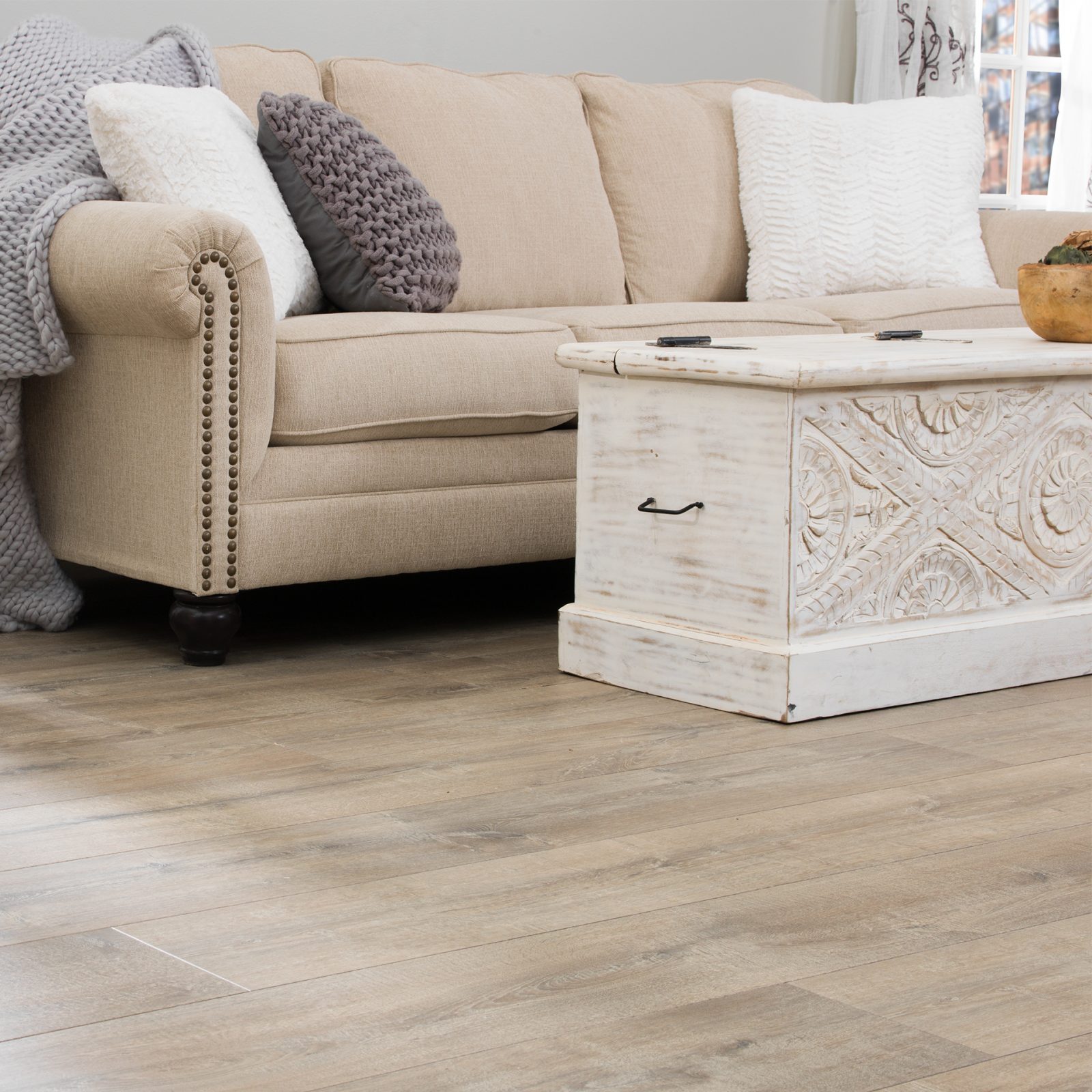 Living room laminate flooring | Speers Road Broadloom