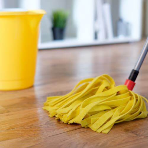 Cleaning of Laminate floor | Speers Road Broadloom